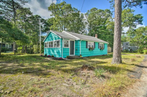 Buttermilk Cottage in Cape Cod Steps to Beach